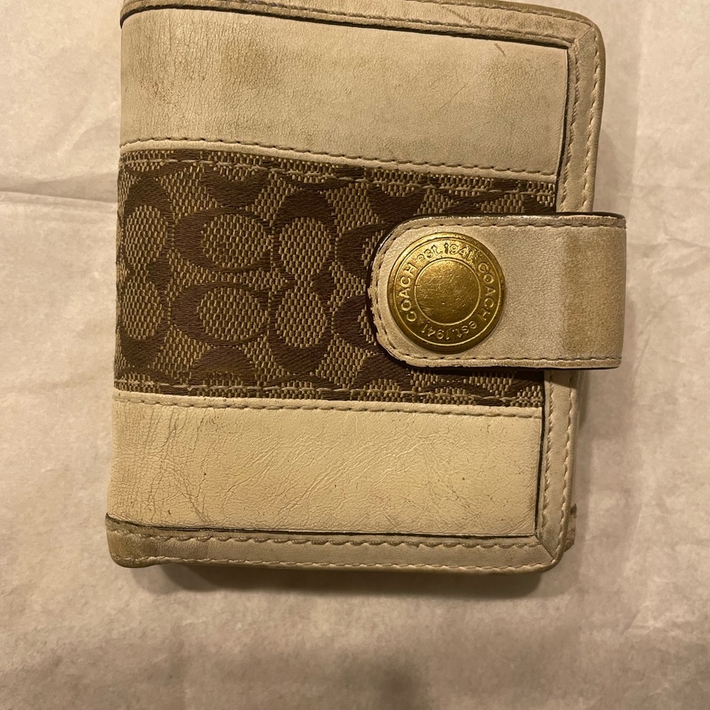 Authentic white coach wallet